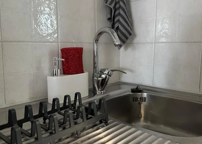 Odysseas Aparthotel 3*