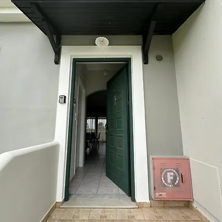 Odysseas Aparthotel Kalo Nero