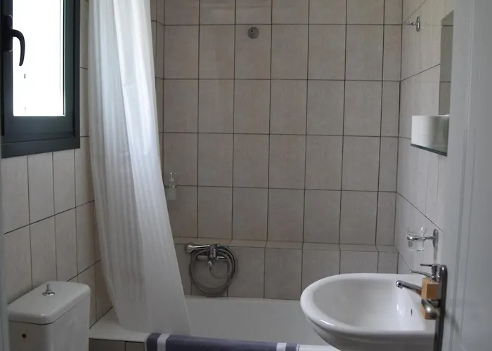 Odysseas Aparthotel 3*